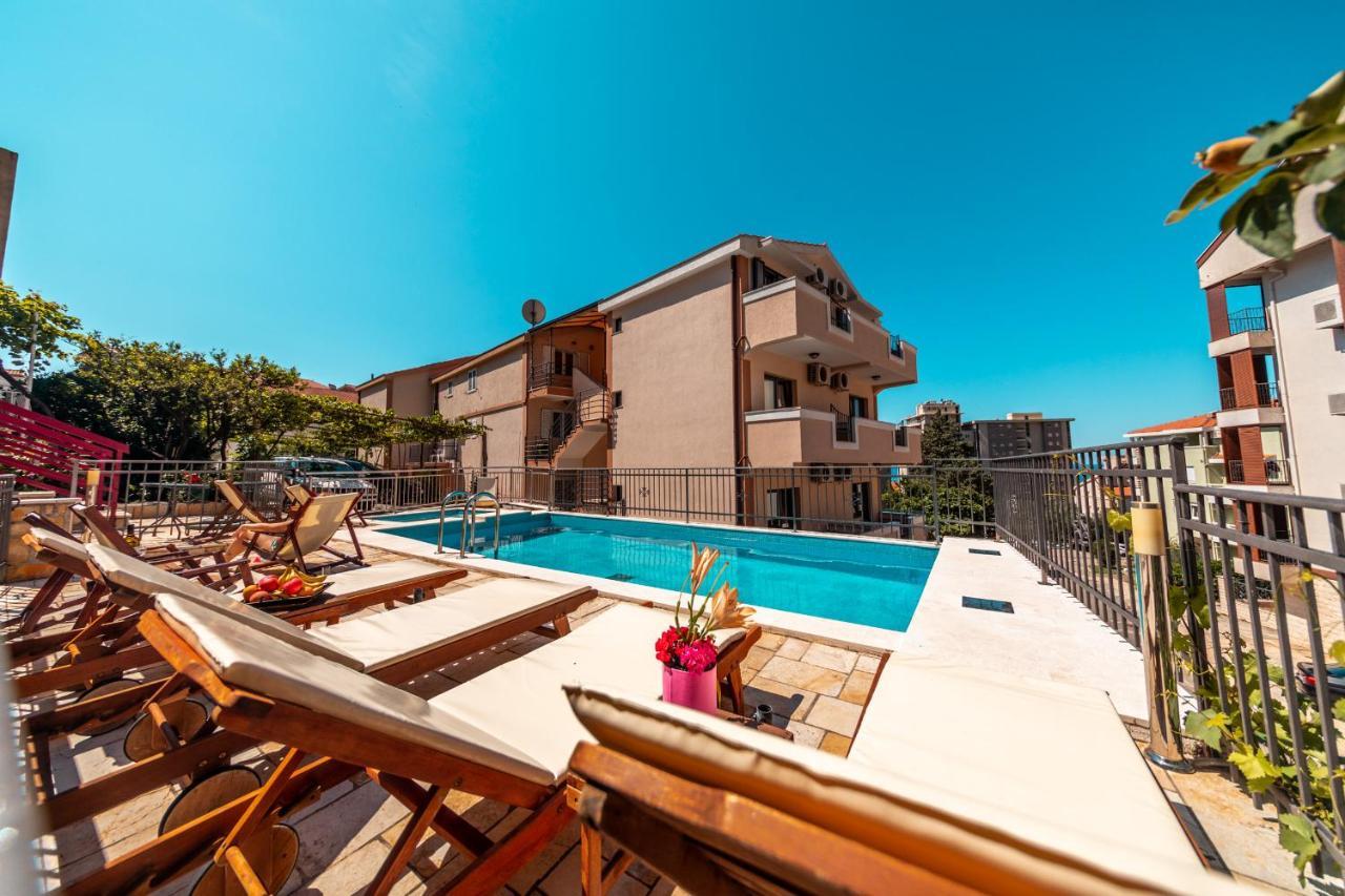 Villa Savovic Petrovac Exterior photo