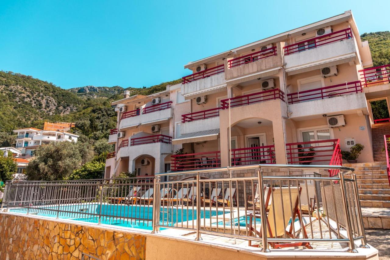 Villa Savovic Petrovac Exterior photo